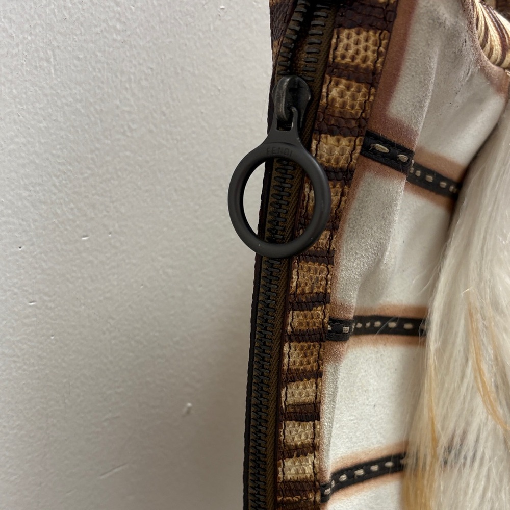 Unique Fendi Cream and Brown Oyster Suede Bag with Fur Accent - Picture 4 of 9